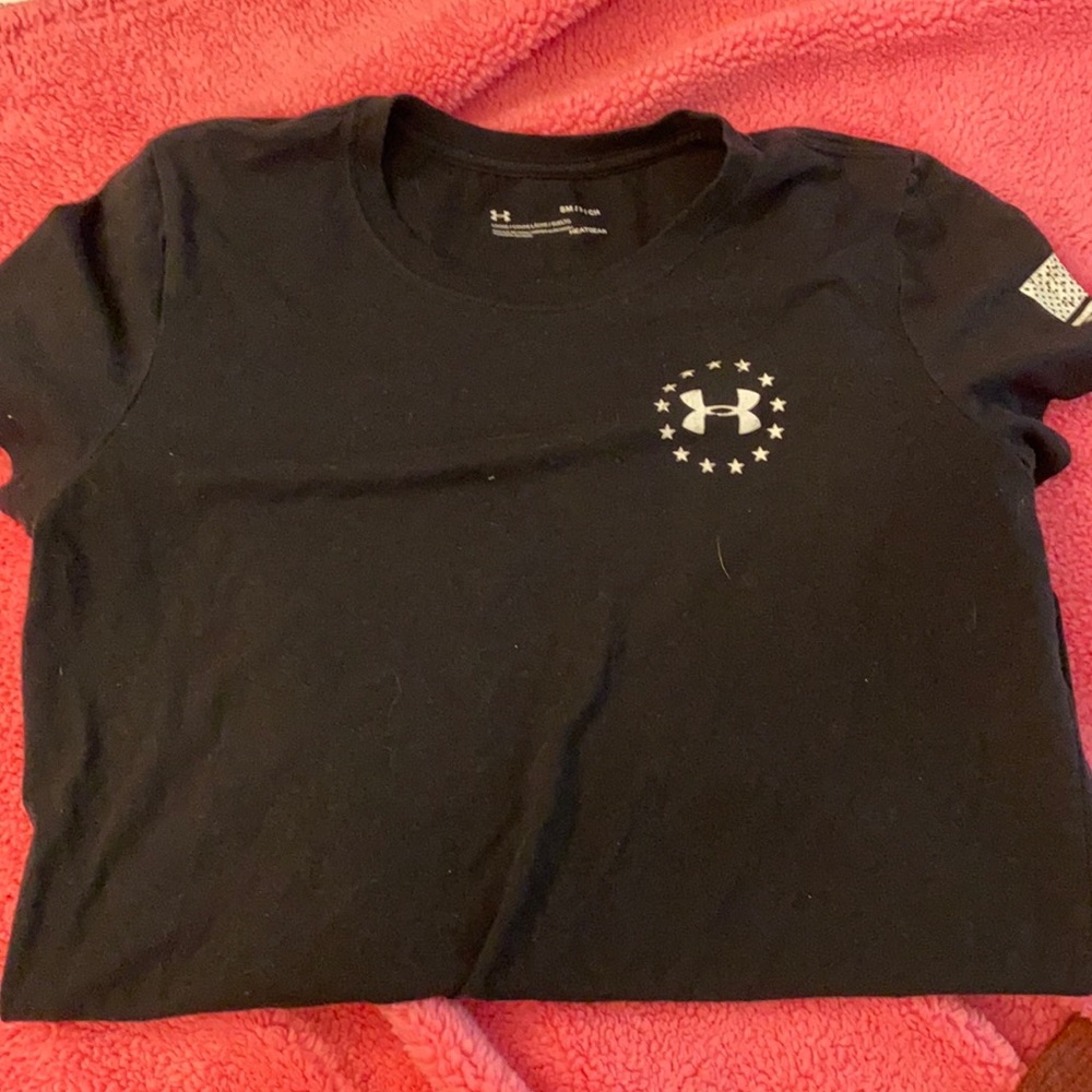 Short sleeve shirt